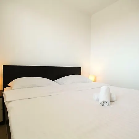 Di-ana Apartment Pakostane